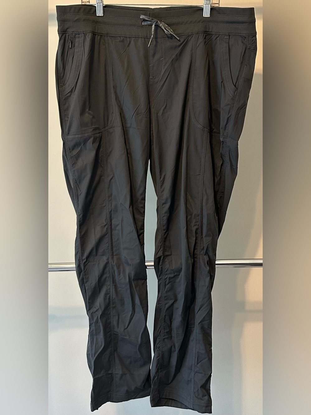 The North Face Pants size XXL NEW
